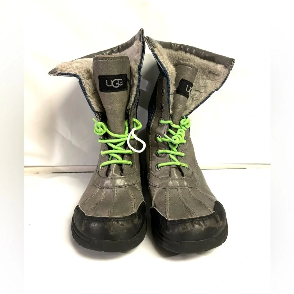 UGG Butte II Grey Gray Leather Short Snow Boots Size 1 Unisex Boys Girls‎